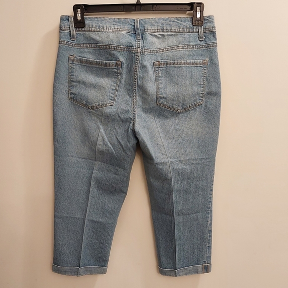 Faded Glory Ladies Blue Jean Capris Size 14 - Picture 2 of 3